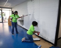 FPL volunteers Nicole Rasberry, associate customer advisory (left), and Jacqueline Grady, principal rate analyst (right), spent the day giving back to The Salvation Army’s after-school program and community center in Pensacola.